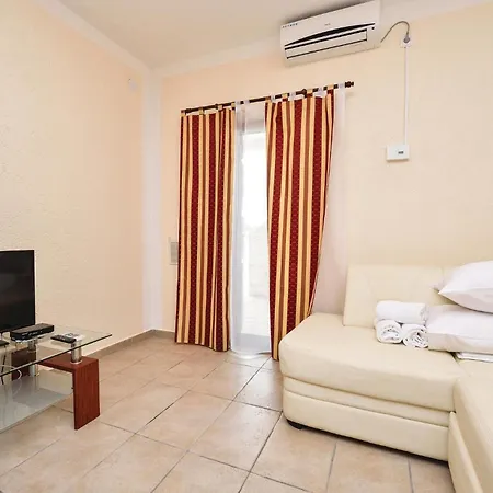 One-bedroom In *